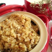 Киноа с орехами и медом